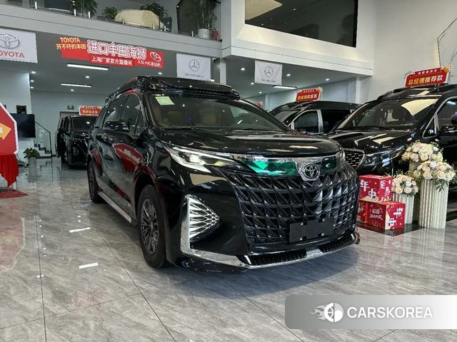 Toyota Saina 2026 Черный из Китая, фото 6