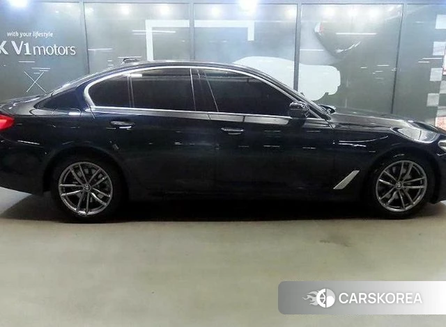BMW 5 Series (G30) id 4502838 из Кореи 13