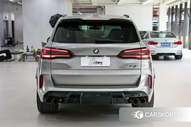 BMW X5 M 2022 Серебристо-серый из Китая, фото 3
