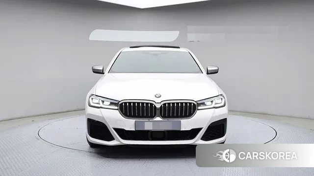 BMW 5 Series (G30) id 3484076 из Кореи 13