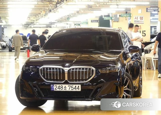 BMW 5 Series (G60) id 4388200 из Кореи 13
