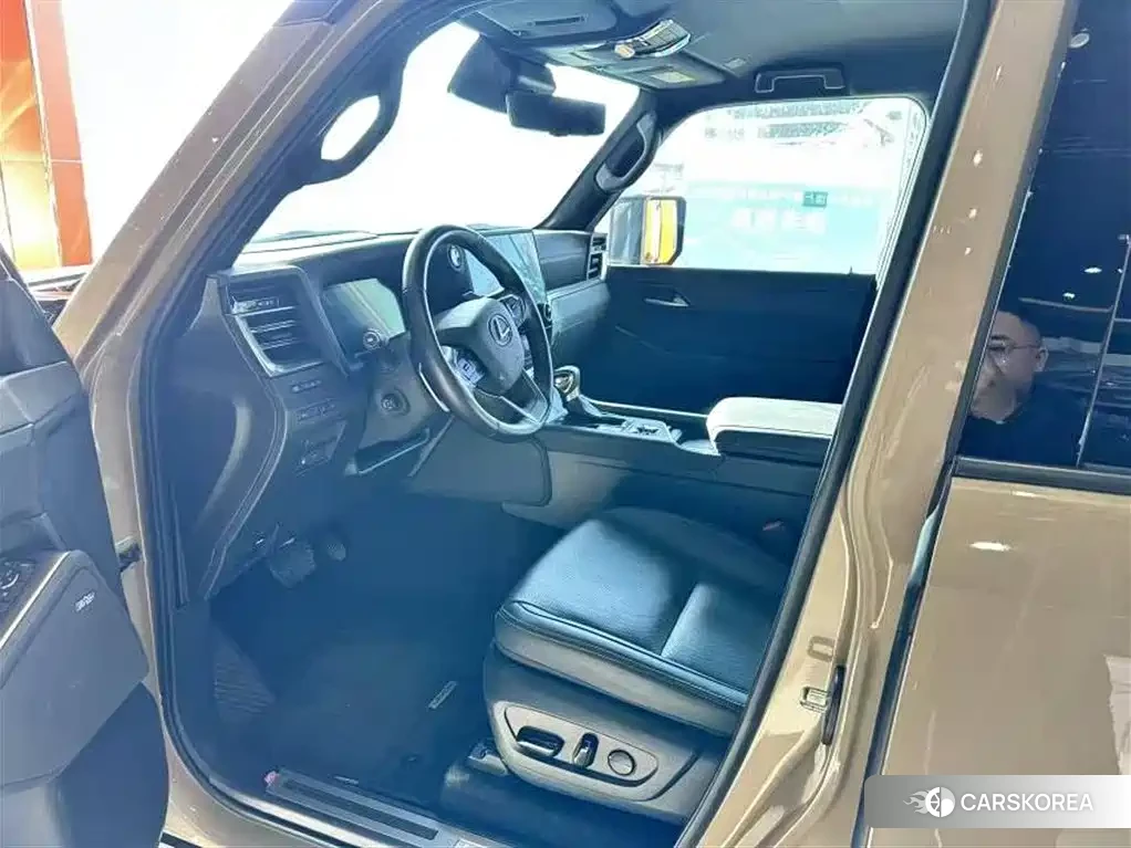 Lexus GX 2024 Yellow/orange из Китая, фото 3