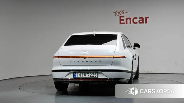 Hyundai Grandeur (GN7) id 4540577 из Кореи 23