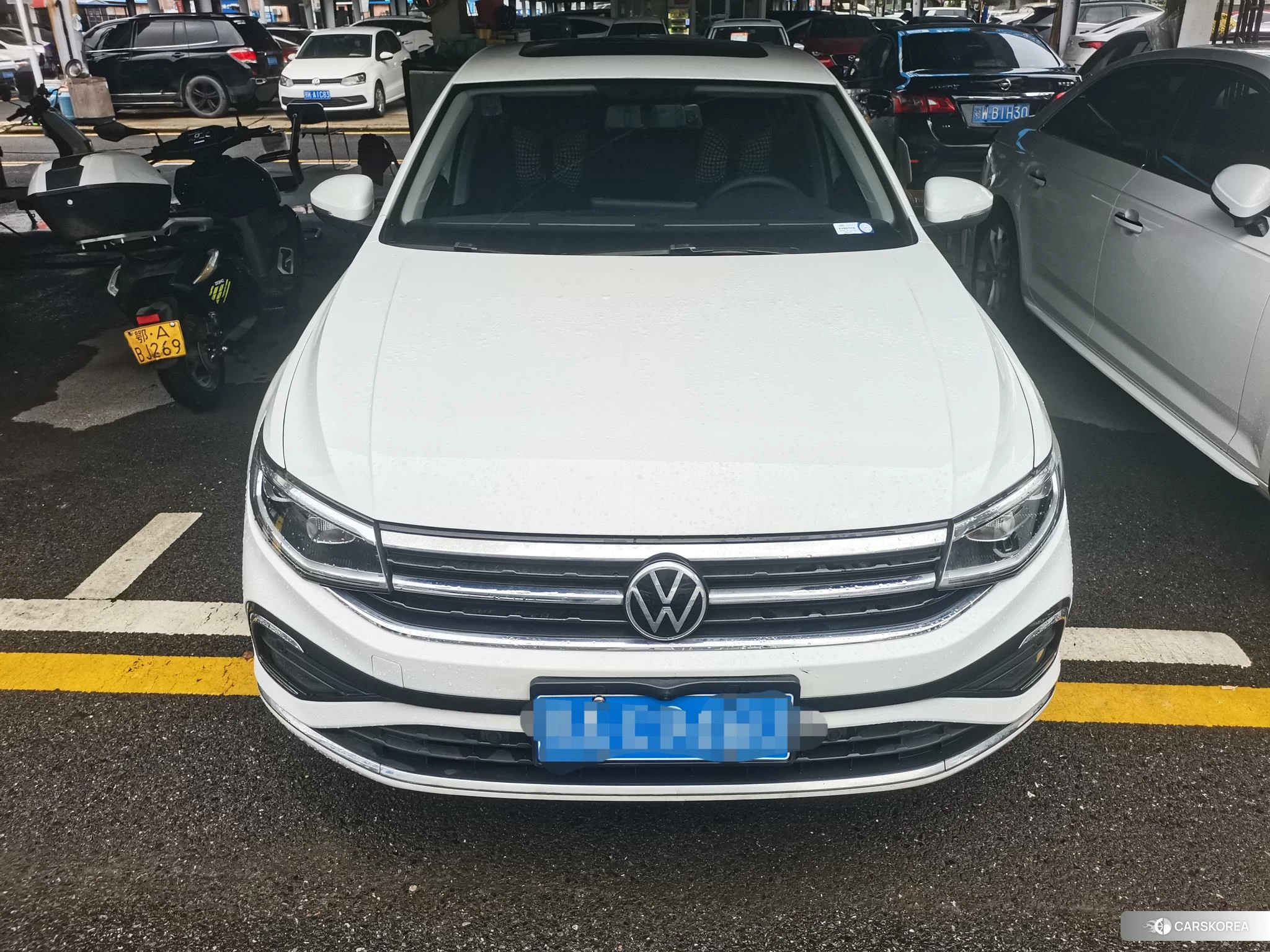 Volkswagen Bora 2022 Белый из Китая, фото 3