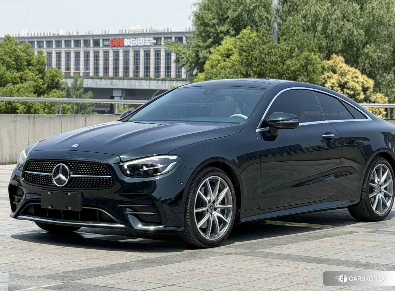 Mercedes-Benz E-class (imported) 2022 Зеленый из Китая, фото 5
