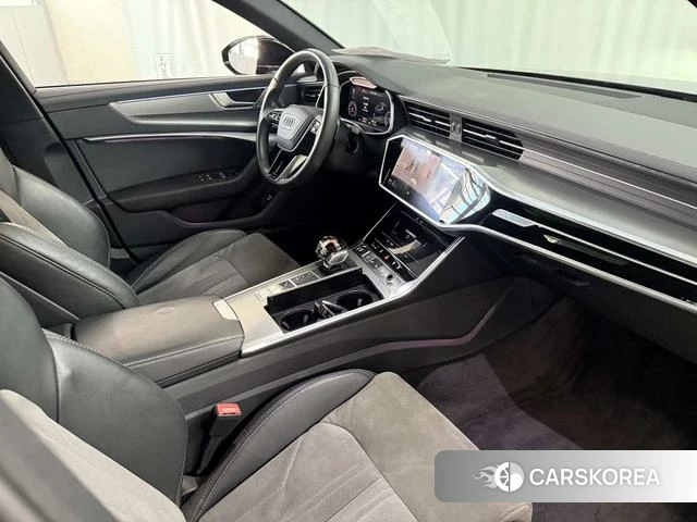 Audi A6L id 4207544 из Китая 9