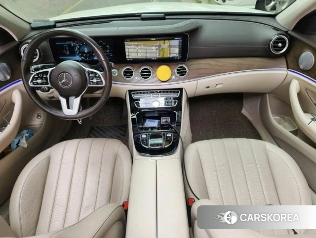 Mercedes-Benz E-Class W213 2018 Белый из Кореи, фото 3