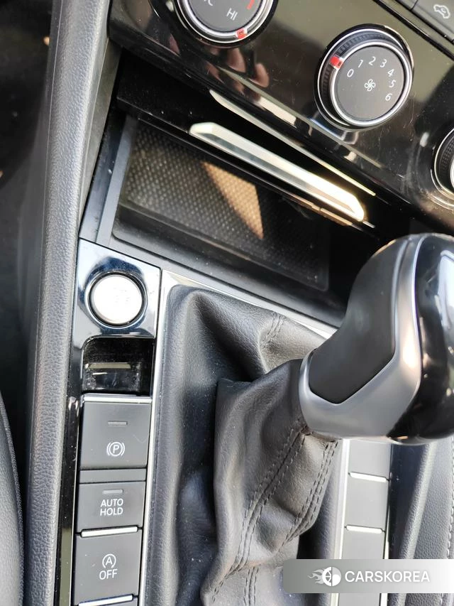 Volkswagen Sagitar id 4257920 из Китая 8