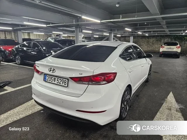 Hyundai Avante AD id 3198727 из Кореи 13