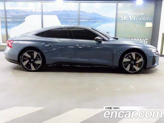 Audi e-Tron GT id 2724220 из Кореи 13