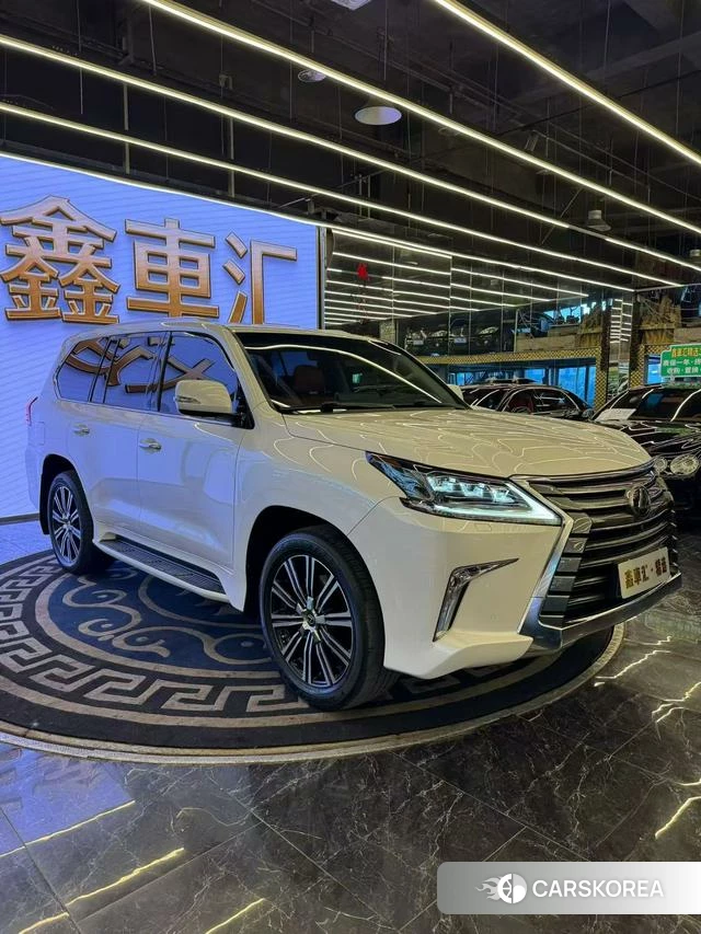 Lexus LX 2019 Белый из Китая, фото 3
