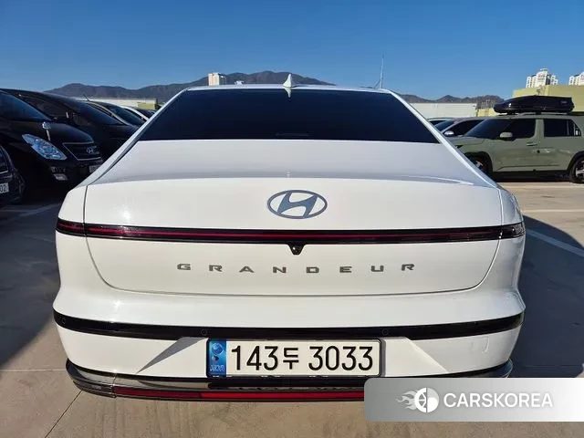 Hyundai Grandeur (GN7) id 3566104 из Кореи 8