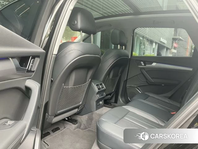 Audi Q5L 2025 Черный из Китая, фото 4