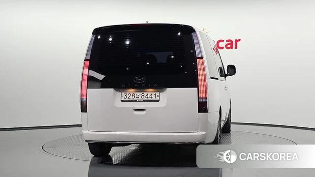 Hyundai Staria id 4421632 из Кореи 23