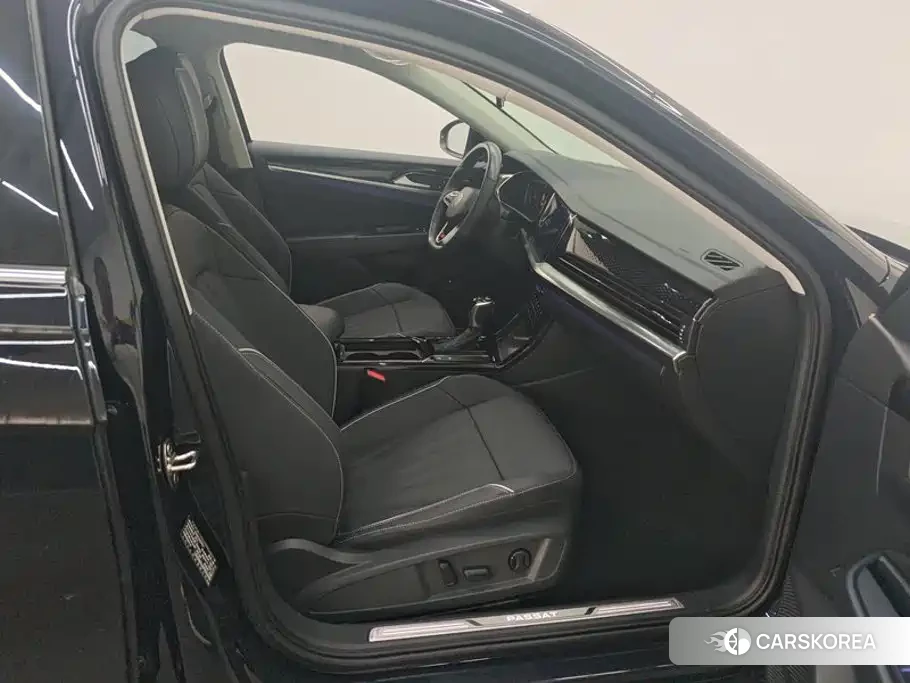 Volkswagen Passat id 4679492 из Китая 9