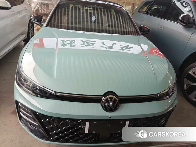 Volkswagen Passat id 3920442 из Китая 10