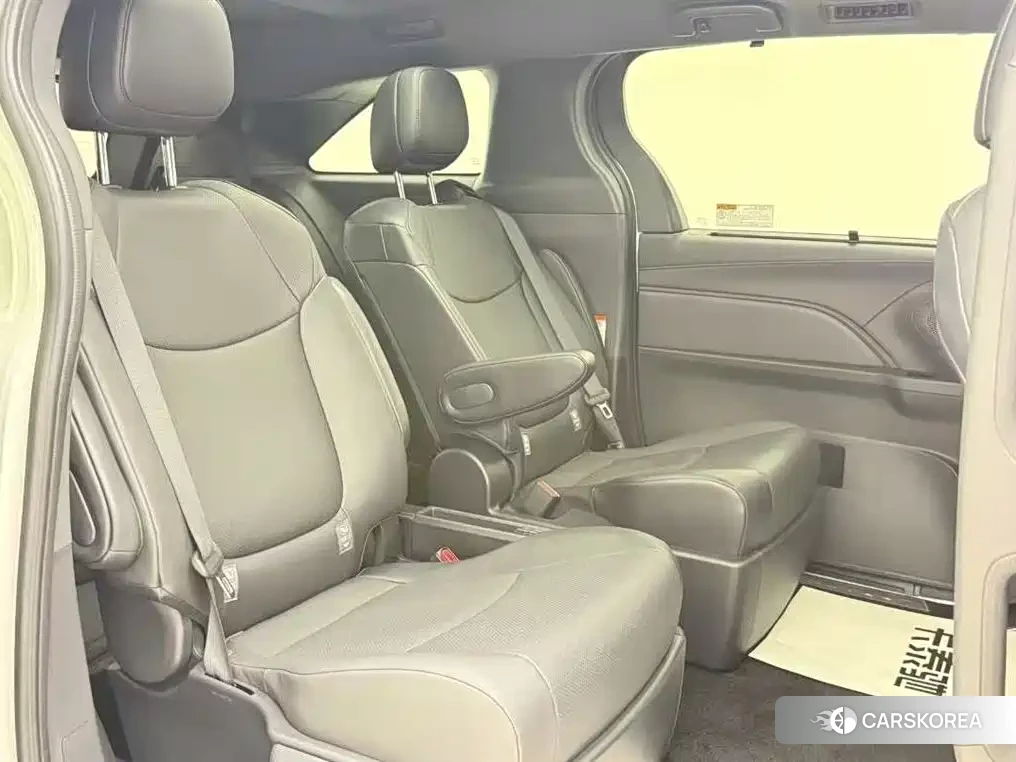 Toyota Granvia 2025 Белый из Китая, фото 6