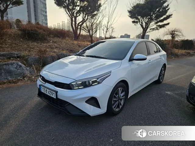 Kia The New K3 2nd generation 2021 Белый из Кореи, фото 4