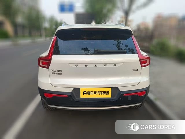 Volvo XC40 2020 Белый из Китая, фото 3
