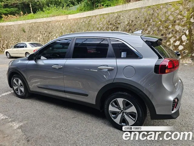 Kia The New Niro id 2825534 из Кореи 13