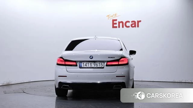 BMW 5 Series (G30) id 4507646 из Кореи 23