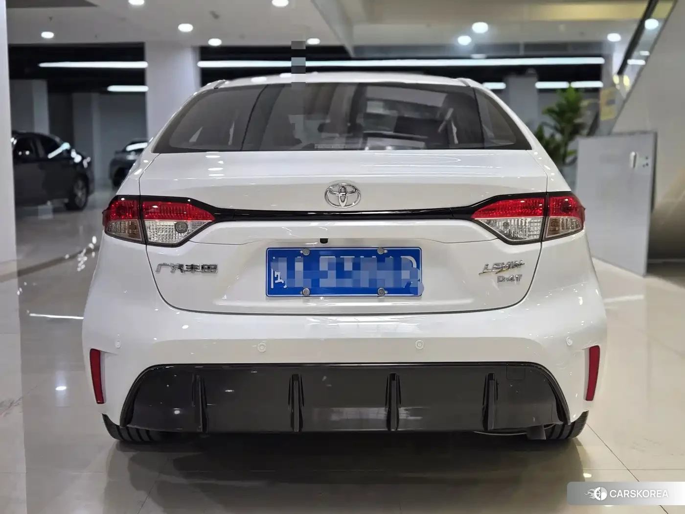 Toyota Levin 2024 Белый из Китая, фото 3