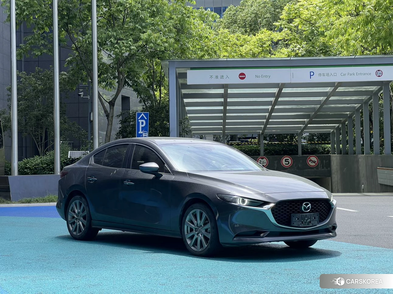Mazda 3 Angkesaila 2021 Темно-серый из Китая, фото 3