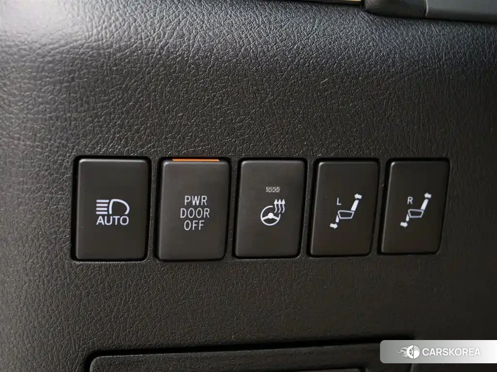 Toyota Elfa id 4578374 из Китая 15