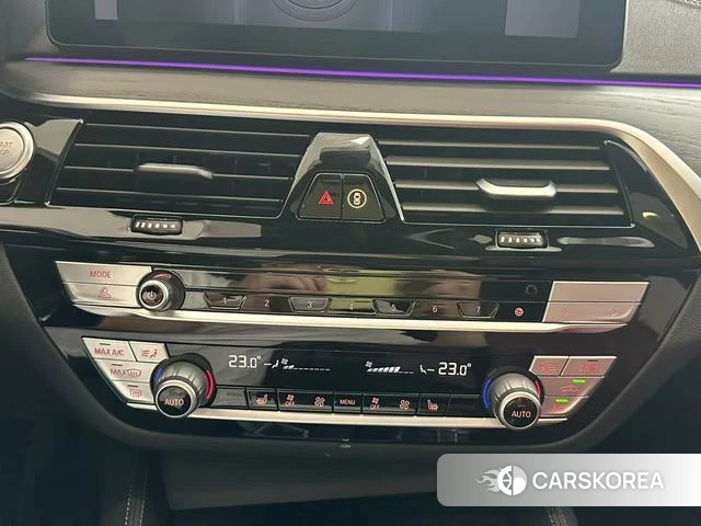 BMW 5 series PHEV id 4221799 из Китая 20