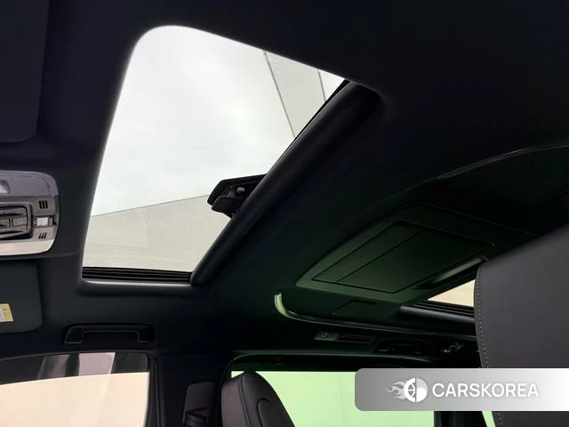 Lexus LM id 4259793 из Китая 13