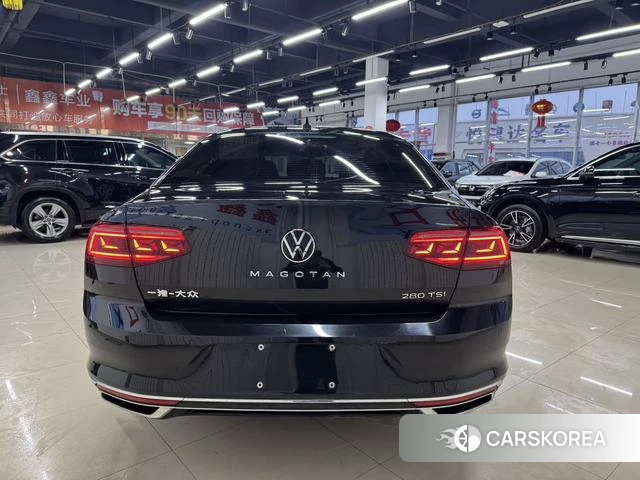 Volkswagen Magotan 2022 Черный из Китая, фото 4