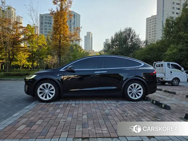 Tesla Model X id 3264213 из Кореи 9