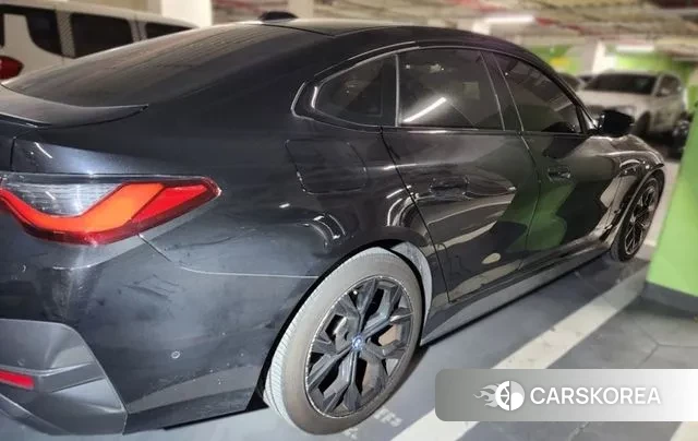 BMW i4 2023 Черный из Кореи, фото 3