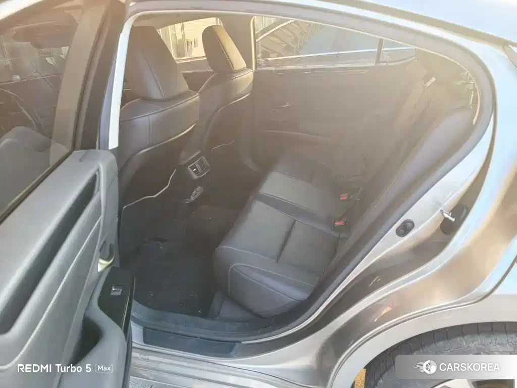Lexus ES 2023 Champagne/brown из Китая, фото 3