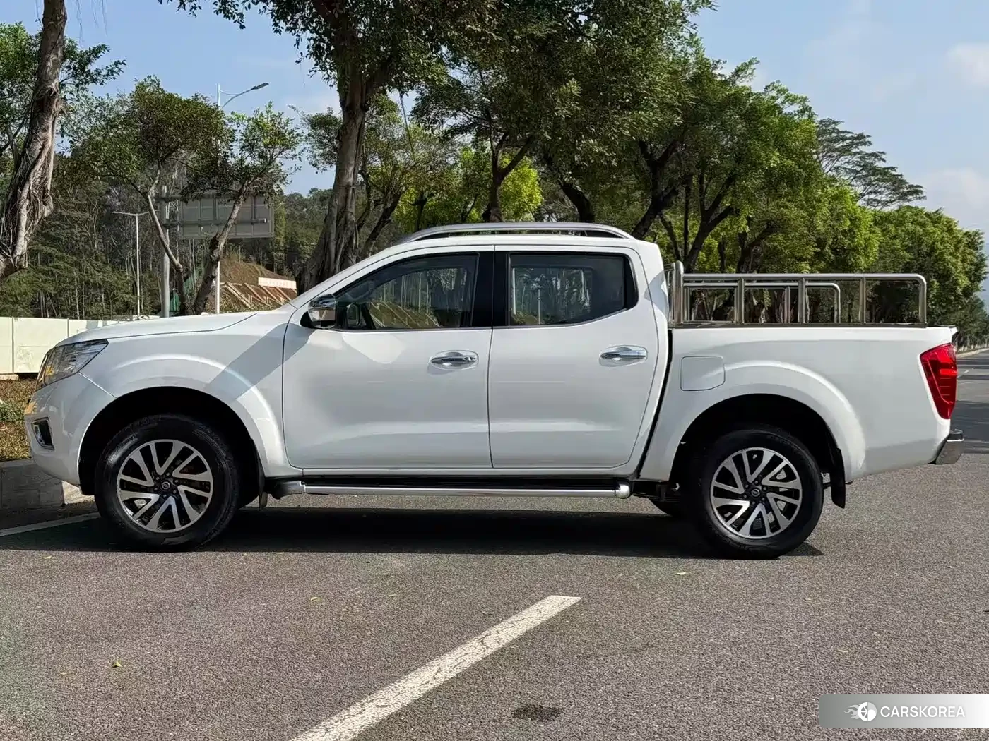 Nissan Navara id 4559780 из Китая 15
