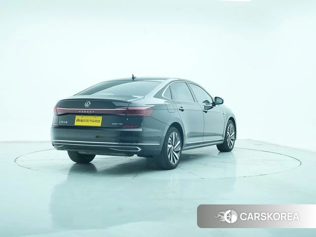 Volkswagen Passat id 4275897 из Китая 21