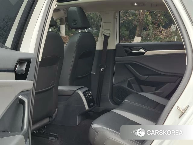 Volkswagen Sagitar id 4260123 из Китая 10