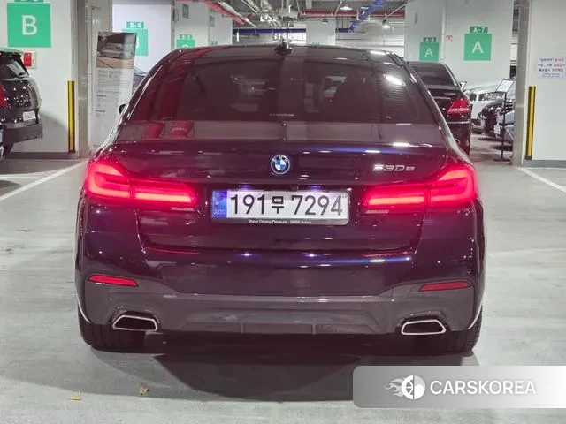 BMW 5 Series (G30) id 3425340 из Кореи 13