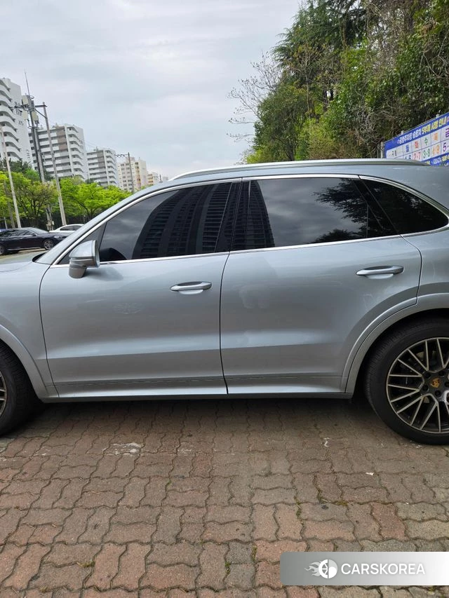 Porsche Cayenne (PO536) 2022 Серебристо-серый из Кореи, фото 3