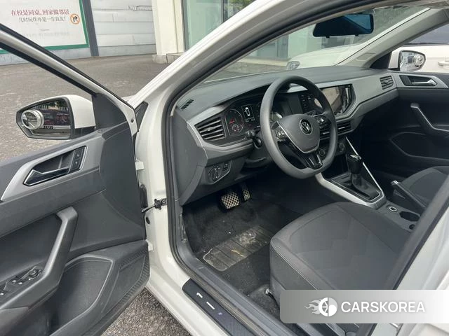 Volkswagen Polo id 4258505 из Китая 17
