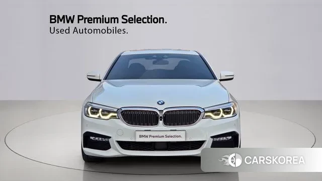 BMW 5 Series (G30) id 3413249 из Кореи 13