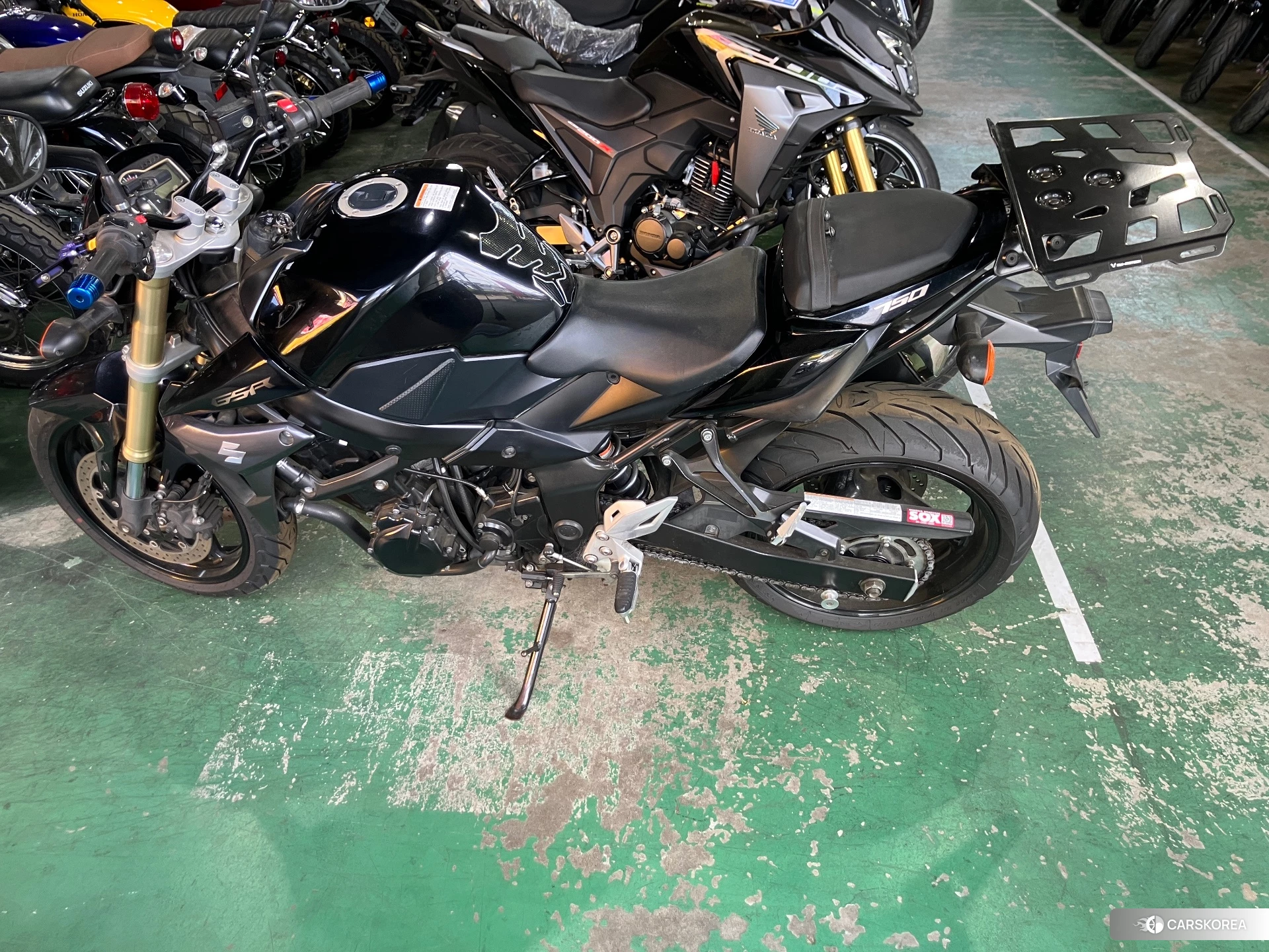 Проданный Suzuki GSR750 id 4183756 из Японии