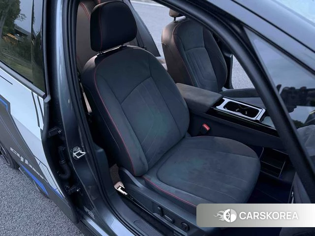 Volkswagen ID.3 2026 Серебристо-серый из Китая, фото 6