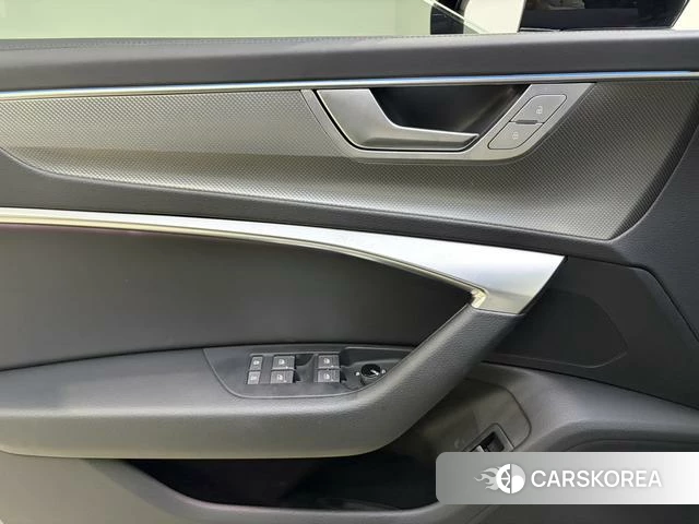 Audi A6L id 4336223 из Китая 14