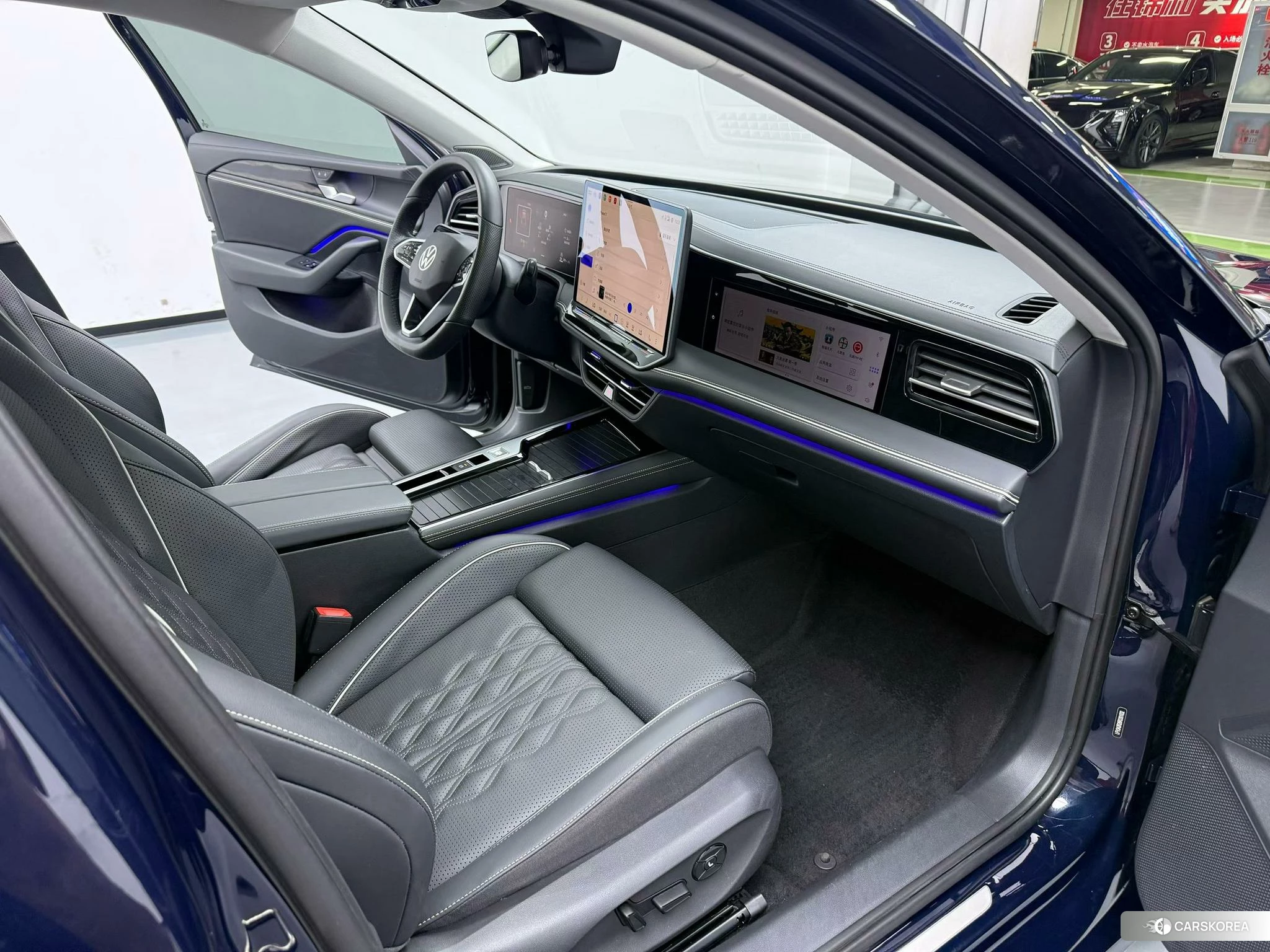 Volkswagen Magotan 2024 Синий из Китая, фото 3
