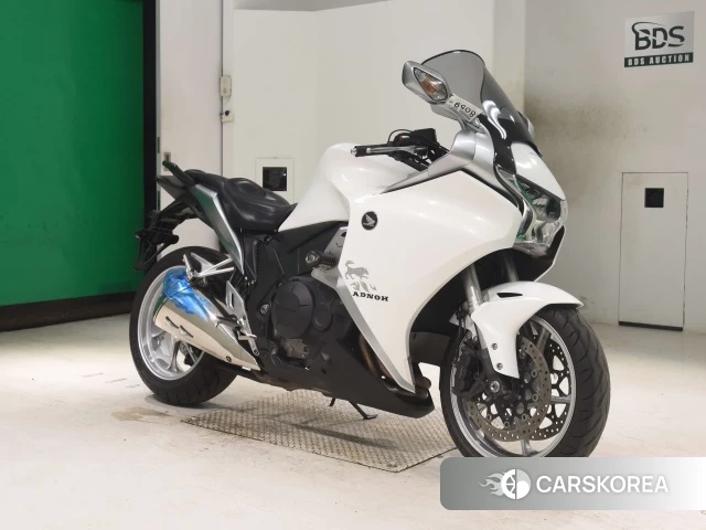 Honda VFR1200F 2012 из Японии, фото 4