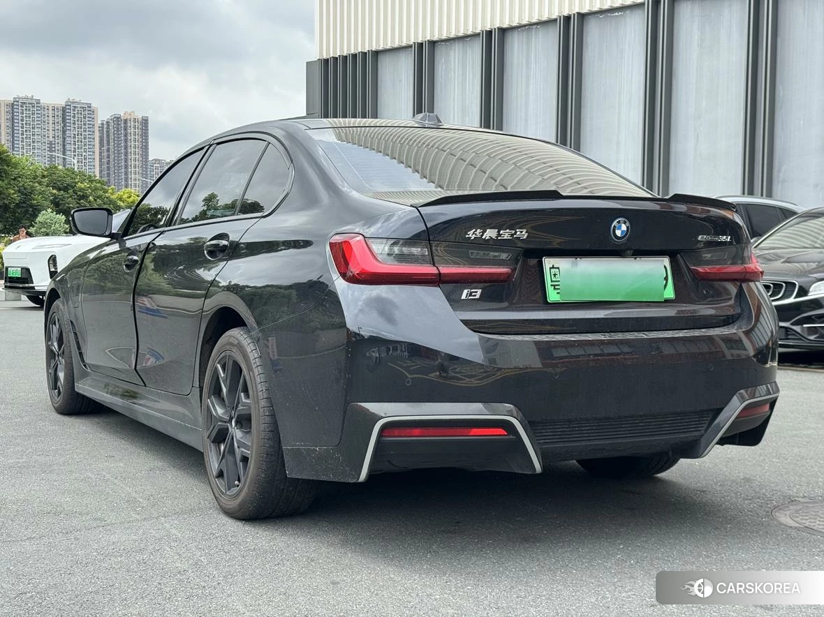 BMW i3 2023 Черный из Китая, фото 3