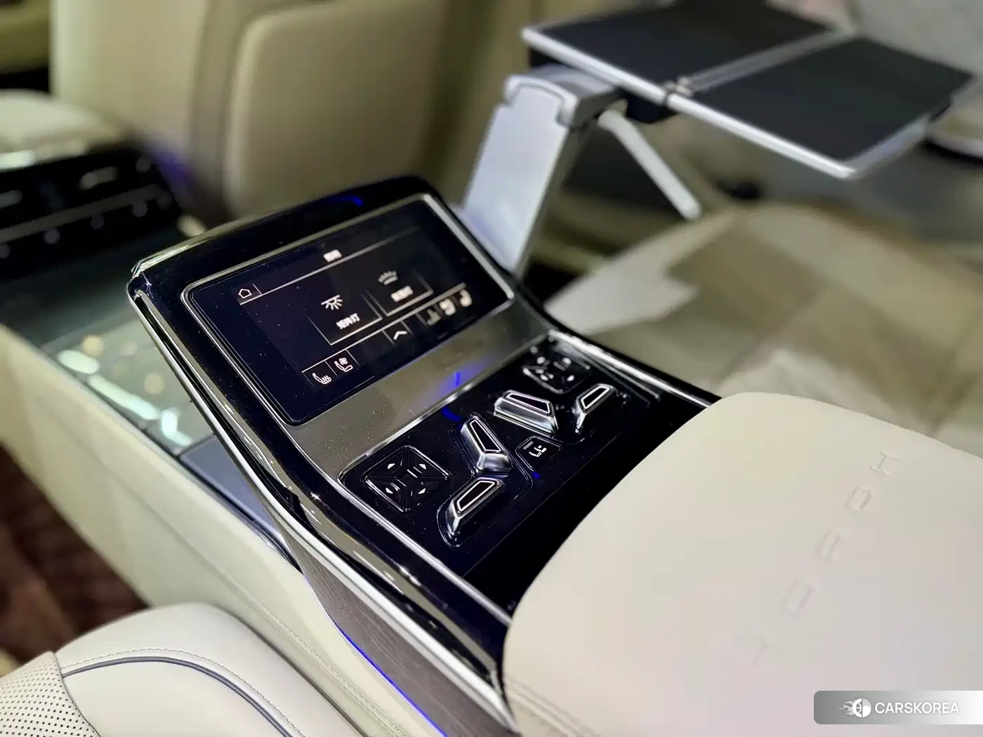 Audi A8 id 4559868 из Китая 14
