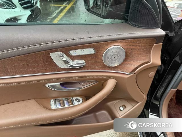 Mercedes-Benz E-class id 4313819 из Китая 16