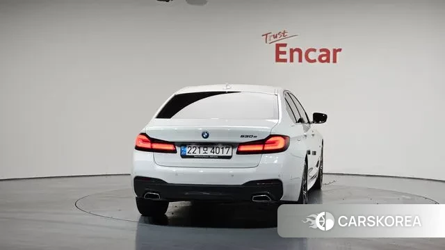 BMW 5 Series (G30) id 3322826 из Кореи 13